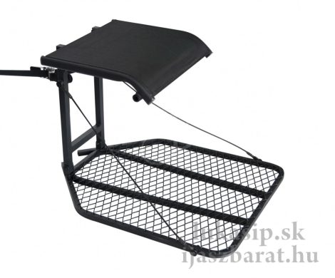 Posed (treestand) 39HUNTER Alpha Posed (treestand) 39HUNTER Alpha